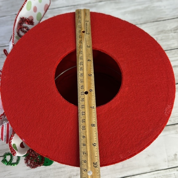 CHRISTMAS TREE TOPPER Red Top Hat elf legs sticking out - Picture 9 of 10